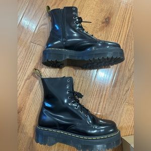 Dr marten platform boots